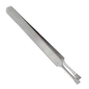 Pince à épiler pour sourcils en acier inoxydable à pointe inclinée, outil de précision durable pour l'épilation des sourcils, style moderne, fabricant au Pakistan - Product Image 3