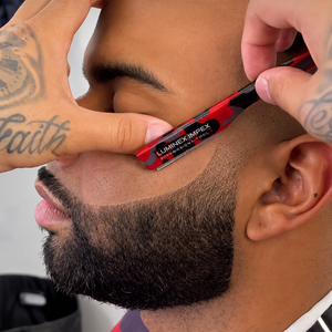 Navaja de Afeitar Recta Vintage Luminex Impex con Mango de Concha de Abulón y Acero al Carbono, Lista para Usar en Barberías y Salones - Product Image 6