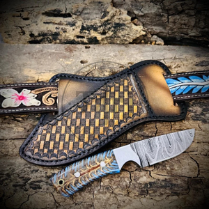 Couteau de chasse et de camping à lame fixe en acier Damas, manche en résine, forme de lame Drop Point, qualité industrielle, garantie 3 ans, étui en cuir - Product Image 4