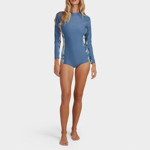 Ropa Deportiva para Mujer, Camiseta de Compresión + Pantalones Cortos Ajustados, Protección Solar, Camiseta de Natación de Manga Larga, Precio al por Mayor - Product Image 5