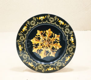 Assiette de présentation décorative en acier inoxydable, ronde, en métal, avec motif floral émaillé, pour la mise en place de la table à manger - Product Image 2