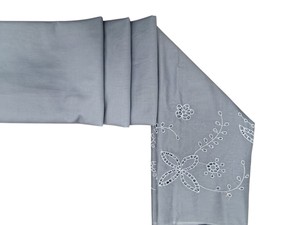 Tissu en coton lavande tissé léger et respirant, brodé à l'œillet, idéal pour la confection de robes pour filles et femmes - Meilleure vente - Product Image 4