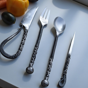 Juego de Cubiertos de Metal con Diseño Antiguo en Plata Hecho a Mano, Cubiertos Ecológicos de Calidad Duradera, Nuevo, Fabuloso, de Súper Calidad - Product Image 2