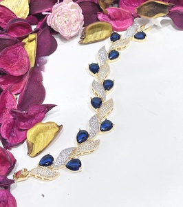 Gold Plated Marquise <b>Crystal</b> Leaf <b>Bracelet</b> Women's Party Jewelry Classic Chain Link Design Pave Setting Alloy <b>Bracelet</b> - Product Image 3