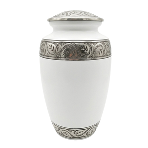 Urna Funeraria de Aluminio para Adultos con Grabado de Hojas, Color Verde Claro, Acabado Metálico Resistente, para Cenizas Humanas - Product Image 2