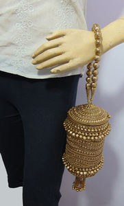 Nuevo Bolso de Mano Tipo Potli de Malla Metálica con Encaje de Piedras para Mujer, el Más Vendido para Fiestas y Bodas, Venta al por Mayor, Fabricante de Bolsos - Product Image 2