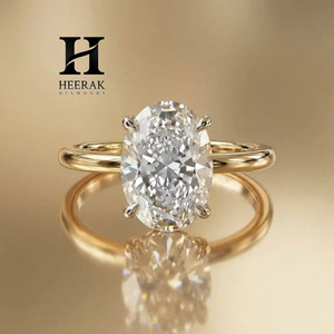 Bague de fiançailles ovale de luxe par Heerak Diamonds - Diamant de laboratoire ou naturel personnalisable en or - Product Image 1