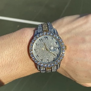 Reloj deportivo unisex de acero inoxidable de lujo de 41 mm con esfera helada, grandes diamantes de moissanita, logotipo cuadrado, aleación, cuarzo, estilo hip hop - Product Image 2