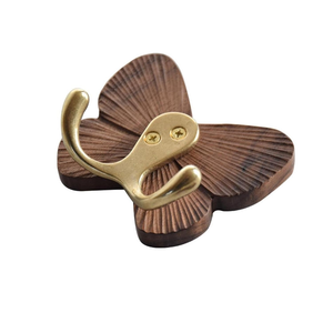 Gancho de Pared Decorativo de Madera con Forma de Mariposa y Ganchos Dobles de Latón, Perchero de Madera Vintage para Ropa, Sombreros, Bolsos, Toallas, Llaves - Product Image 4