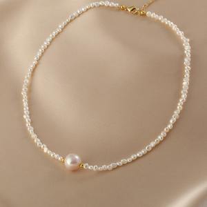 Collar de Perlas Naturales Exquisito con Cadena de Clavícula Estilo Barroco de Alta Gama para Mujer, con un Toque de Lujo Ligero, Estilo Irregular y Personalidad Única - Product Image 2