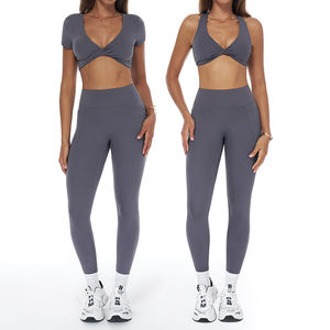 Conjunto de Yoga Sexy y Moderno, Transpirable, de Secado Rápido, Pantalones de Cintura Alta, Manga Corta, Diseño Sólido, para Correr y Hacer Ejercicio al Aire Libre - Product Image 5