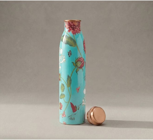 Bouteille en cuivre émaillé bleu à motifs floraux pour un style de vie ayurvédique sain - Product Image 2