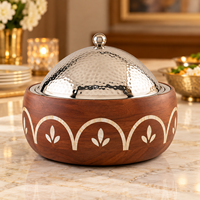 Casserole ronde en bois moderne de luxe avec couvercle en acier inoxydable martelé isolant et incrustation de nacre, écologique