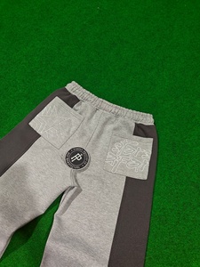 ผลิตกางเกงวอร์มขาบานปักโลโก้ตามสั่ง สองสี ผ้าฝ้าย สำหรับผู้ชาย - Product Image 4