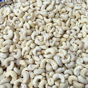 Fournisseur de confiance au Vietnam : Noix de cajou brutes LWP de qualité supérieure, noix de cajou brisées comestibles, exportées vers l'Asie, l'UE et le Moyen-Orient - Product Image 1