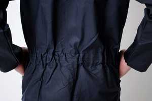 ชุดคลุมทำงานกันน้ำ ทนไฟ ยี่ห้อเนสต้า สปอร์ตส์ ผลิตจากผ้าฝ้าย 100% สำหรับผู้ชาย - Product Image 4