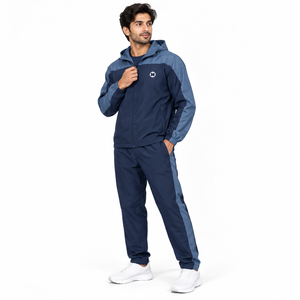 Chaqueta Cortavientos con Capucha para Hombre, Estilo Deportivo con Bloques de Color, Cierre de Cremallera, Logotipo Frontal, Prenda para Otoño - Product Image 1