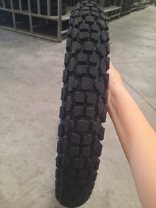 Pneu de moto tout-terrain KUMATIRE K529, robuste, à motif tout-terrain, haute adhérence, contrôle stable, durable pour terrains extrêmes - Product Image 5
