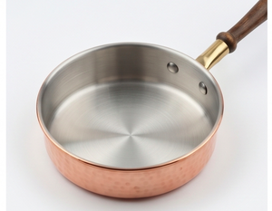 Sartén de cobre color oro rosa con mango de madera, diseño vintage hecho a mano, para uso en cocinas de gas e inducción, sin revestimiento. - Product Image 2