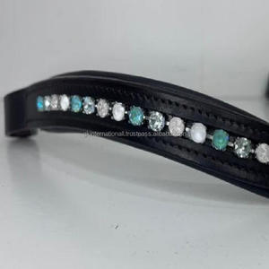 สายรัดคิ้วม้าหนังอังกฤษสีดำบุรูปตัววีสไตล์สุดฮิต,สายรัดแต่งคิ้วสีเขียวเสจประกายเพชรสีเขียวขุ่น - Product Image 5