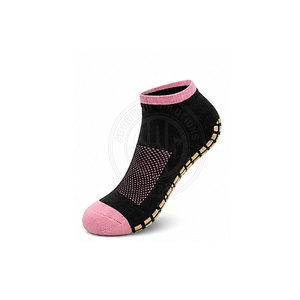 High Quality Women Non Slip <b>Grip</b> <b>Socks</b> Soft Comfortable Indoor <b>Socks</b> For Home Yoga Walking And Everyday Casual Wear - Product Image 3