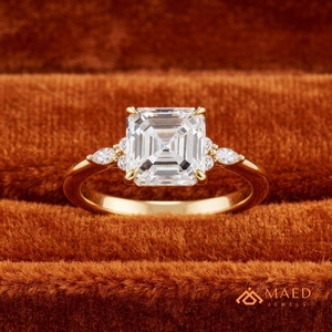 แหวนคู่แต่งงาน Asscher Moissanite ชุบทองคำขาว 14K ประดับเพชรด้านข้าง ดีไซน์โค้งมน เหมาะสำหรับพิธีแต่งงาน ของขวัญสุดพิเศษสำหรับเธอ - Product Image 4