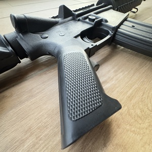 Pistola de entrenamiento M4A1 para artes marciales, construcción sólida, fábrica en Taiwán. - Product Image 4