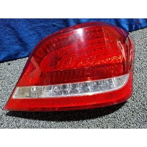 Luz Trasera Derecha Usada Equus 924023N000 - Product Image 3