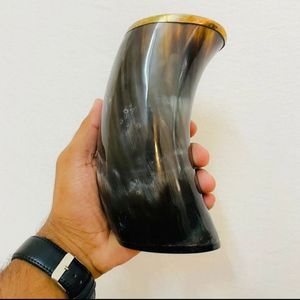 Chope à bière en corne organique style Viking, faite à la main, forme naturelle, tasse en corne de buffle, verre à vin réutilisable, classique, écologique, durable pour les fêtes - Product Image 1