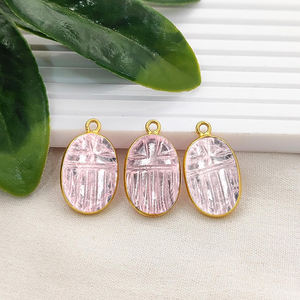 Colgante de Cuarzo Rosa Tallado a Mano con Diseño de Escarabajo, Amuletos Chapados en Oro, Abalorio Tallado de Cuarzo Rosa Natural con Diseño de Mariquita, Proveedor de Joyería - Product Image 1