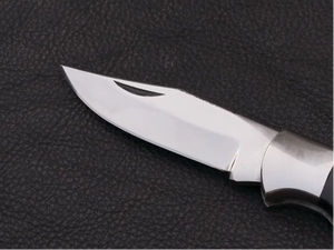 Custom Handmade D2 Steel Folding Pocket Knife Classic Lockback Hunting Knife with Black Horn Handle and Genuine Leather Sheath - Product Image 2