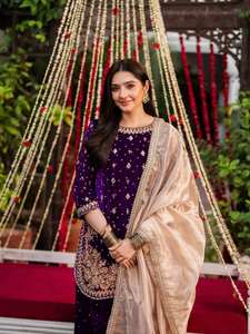 Pantalon Sharara artisanal moderne ethnique en velours de viscose épais et pailleté, fluide, pour toutes les occasions : Printemps, Diwali, Été, Automne, Remise de diplôme - Product Image 3