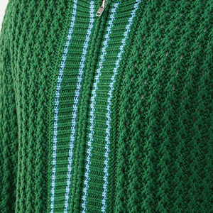 Cárdigan corto con cuello en V, ligero, suave y elegante, de calidad premium. - Product Image 6