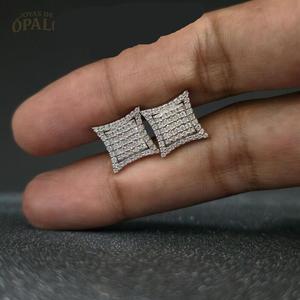 Pendientes de tuerca con corte brillante redondo de moissanita, con cierre de rosca, para mujer, joyería de plata 925, pendientes finos cuadrados con pavé para ella. - Product Image 5