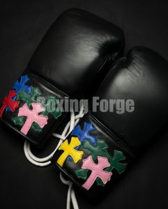 Guantes de Boxeo Profesionales para Hombre y Mujer |   Entrenamiento de Sparring MMA |   Cuero Vacuno de Primera Calidad |   Logotipo Personalizado OEM |   BOXING FORGE - Product Image 2