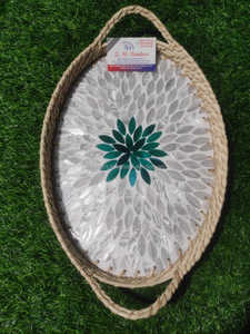 Ensemble de plateaux en rotin rond abordable à la mode avec incrustation de nacre Artisanat indien fait à la main Parfait pour les festivals et un usage quotidien - Product Image 5