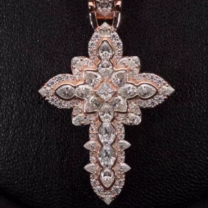 Pendentif Croix en Argent 925 et Moissanite pour Femme, Collier Chrétien de Luxe Micro-Pavé, Breloque - Product Image 1