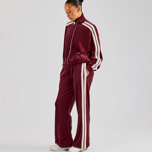 Outfitize International – Ensemble de survêtement côtelé haut de gamme pour femme, 2 pièces, vente en gros, streetwear, conception de logo personnalisé - Product Image 4