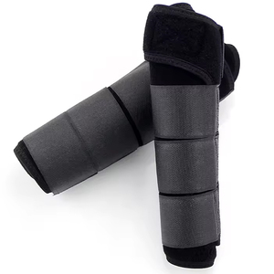 Botte de traitement pour sabots de cheval avec conception durable, botte médicale haute performance pour chevaux, pour usage en écurie - Product Image 2