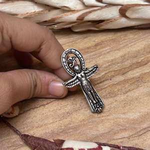 Bague déesse égyptienne à ailes, pendentif en argent sterling 925 pour femme, bague croix œil d'Horus, bijoux égyptiens anciens - Product Image 1