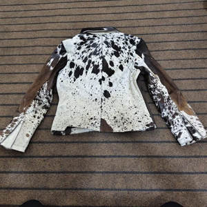 Blouson d'hiver de luxe personnalisé en cuir de vachette imprimé animalier, zippé, style streetwear, bomber, pour motard et pilote de moto - Product Image 2
