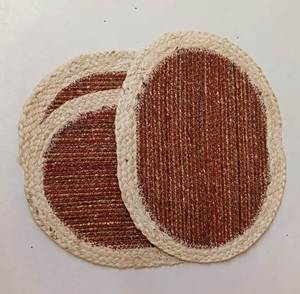 Set de table rond décoratif en jute naturel tressé à la main avec une tressage en corde de coton, idéal pour les tables de salle à manger de style farmhouse, parfait pour les hôtels. - Product Image 6