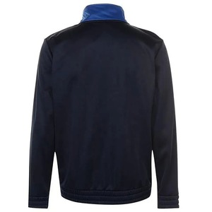 Ensemble sweat tendance pour l'hiver, tenue stylée, streetwear moderne, survêtement décontracté, mode hiver. - Product Image 6