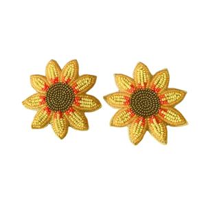 Pendiente de girasol con bordado de cuentas artesanal con estilo bonito y personalizado en acabado de alta calidad por Hiba Enterprises - Product Image 1