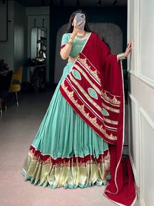 Elegante Lehenga Choli de Rayón Verde Menta con Dupatta Roja Bordada, Vestido Largo Tradicional Indio para Bodas - Product Image 3