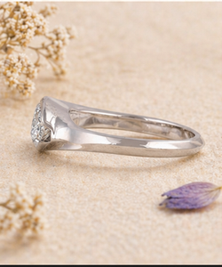 Anillo de Compromiso Minimalista con Perla de Agua Dulce y Moissanita Marquise, Engaste Solitario en Bisel de Oro de 14K/18K, Joyería Moderna y Elegante para Fiestas - Product Image 2