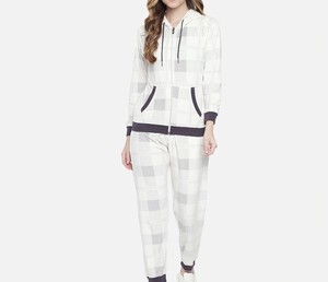 Chándal Deportivo Personalizado para Mujer, Nuevo, de Manga Larga, Secado Rápido, Profesional, a Precio Económico - Product Image 1