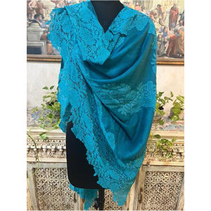 Nueva Colección, Estola de Encaje Valentino de Lana Fina Premium, 70x200 cm, Elegante, Suave y Lujosa para Mujer, Disponible en Stock - Product Image 3