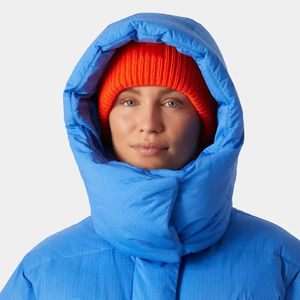 Chaqueta de Plumón para Mujer, Ultra Azul, OEM, con Capucha Ajustable y Acolchado, Chaqueta de Invierno Acolchada para Mujer - Product Image 3