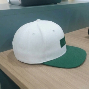 Casquette Snapback 6 Panneaux Personnalisée OEM, Visière Plate, Broderie Tissée, Structurée, Faible MOQ, Fabricant de Coiffes ODM - Product Image 4